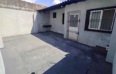 Imagem 7: Casa bem localizada no conjunto Satélite