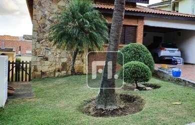 Imagem: A casa em condomínio possui 3 Dormitórios, 3 Banheiros, 4