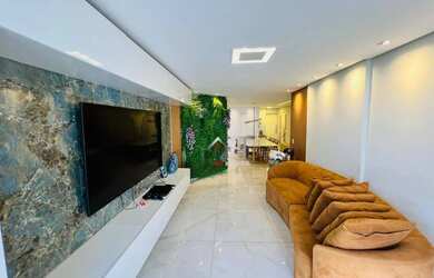 Imagem: O apartamento possui 4 Dormitórios, 4 Banheiros, 2 Vagas na