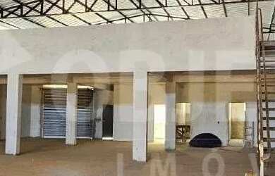 Imagem: O depósito possui 4 Vagas na garagem, 740m² de Área, Imóvel