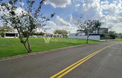 Imagem: O terreno possui 621m² de Área e está localizado em Chácara