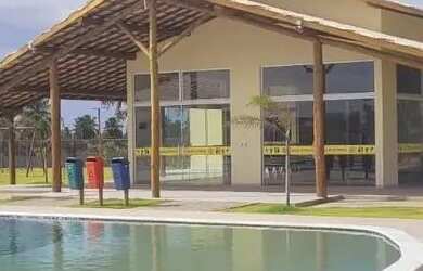 Imagem: O terreno possui 200m² de Área e está localizado em Barra