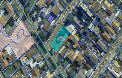 Imagem 7: Imóvel para venda tem 505 metros quadrados em Santa Cândida - Curitiba - PR