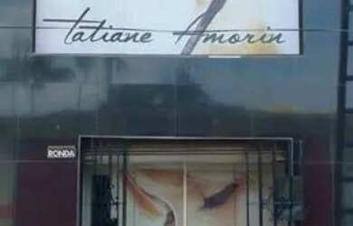 Imagem: A casa possui 2 Dormitórios, 2 Banheiros, 1 Vaga na garagem