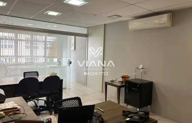 Imagem: O depósito possui 1 Vaga na garagem, 49m² de Área e está