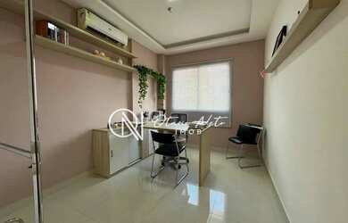 Imagem: O depósito possui 1 Vaga na garagem, 32m² de Área e está