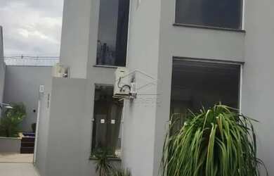 Imagem: A casa em condomínio possui 3 Dormitórios, 4 Banheiros, 3