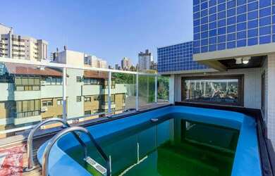 Imagem: O apartamento na cobertura possui 3 Dormitórios, 3 Banheiros