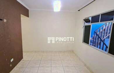 Imagem: A casa possui 3 Dormitórios, 2 Banheiros, 1 Vaga na garagem