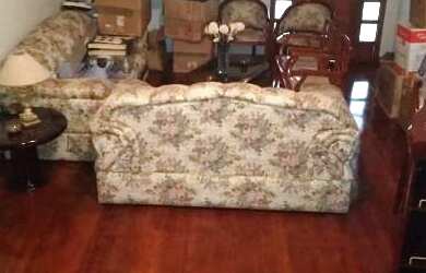 Imagem: A casa possui 3 Dormitórios, 2 Banheiros, 4 Vagas na garagem