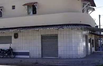 Imagem: A casa possui 2 Dormitórios e 2 Banheiros e está localizado