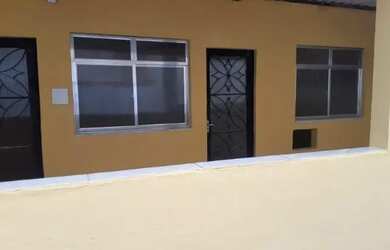 Imagem: A casa possui 1 Dormitório, 1 Banheiro, 40m² de Área e está