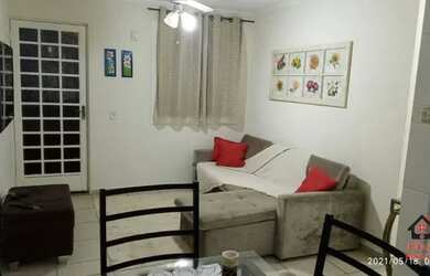 Imagem: O apartamento possui 2 Dormitórios, 1 Banheiro, 1 Vaga na garagem