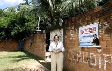 Imagem: A casa possui 2 Dormitórios, 1 Banheiro e está localizado