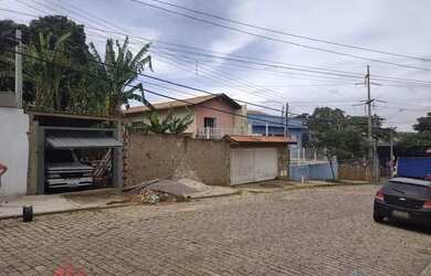 Imagem: O terreno possui 375m² de Área e está localizado em Jardim