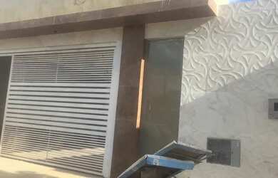 Imagem: A casa possui 2 Dormitórios, 2 Banheiros, 1 Vaga na garagem