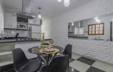 Imagem: A casa possui 2 Dormitórios, 1 Banheiro, 50m² de Área e