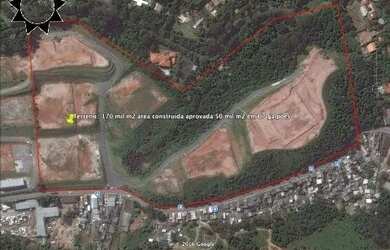 Imagem: O terreno possui 170.000m² de Área e está localizado em