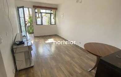 Imagem: A casa possui 2 Dormitórios, 1 Banheiro, 2 Vagas na garagem