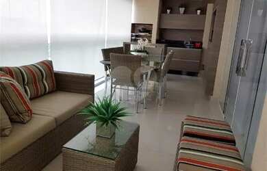 Imagem: O apartamento possui 3 Dormitórios, 5 Banheiros, 4 Vagas na