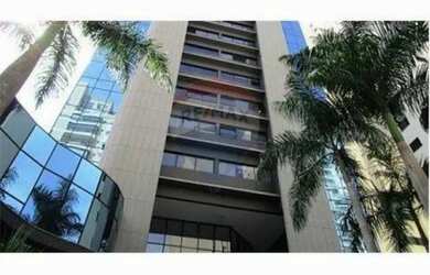 Imagem: O depósito possui 2 Vagas na garagem e 61m² de Área e está