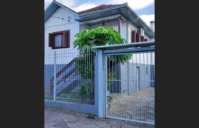 Imagem: A casa possui 2 Dormitórios, 2 Banheiros, 228m² de Área e