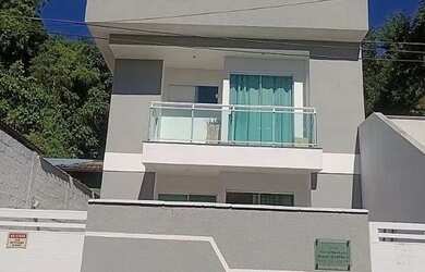 Imagem: A casa em condomínio possui 4 Dormitórios, 1 Banheiro, 1 Vaga