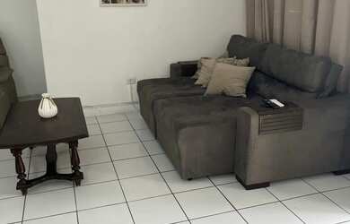 Imagem: O apartamento possui 3 Dormitórios, 2 Banheiros, 1 Vaga na