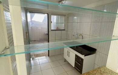 Imagem 6: Linda Casa Tipo Village dentro de Condomínio Fechado 2/4 Duas Suítes Completas Abrantes