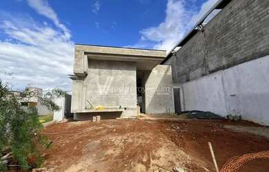 Imagem: A casa em condomínio possui 3 Dormitórios, 3 Banheiros, 4