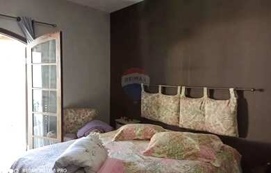 Imagem 8: Encantadora Casa em Mairiporã: Conforto e Praticidade