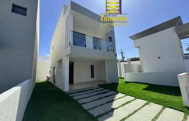 Imagem: A casa em condomínio possui 4 Dormitórios, 4 Banheiros, 2