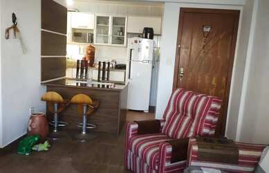 Imagem: O apartamento possui 2 Dormitórios, 1 Banheiro, 1 Vaga na garagem