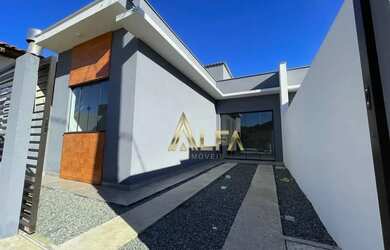 Imagem: A casa possui 2 Dormitórios, 2 Banheiros, 1 Vaga na garagem