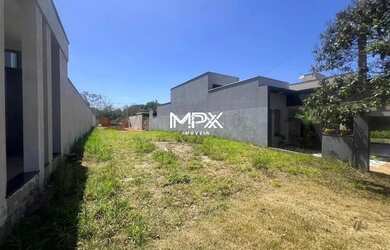 Imagem: O terreno possui 200m² de Área e está localizado em Campestre