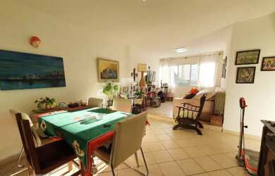 Imagem: O apartamento possui 2 Dormitórios, 2 Banheiros, 90m² de Área