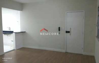 Imagem: O apartamento possui 3 Dormitórios, 1 Banheiro, 1 Vaga na garagem