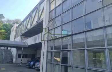 Imagem: O depósito possui 5 Vagas na garagem, 763m² de Área e está