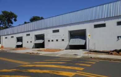 Imagem: O depósito possui 320m² de Área e está localizado em Parque