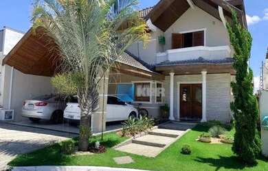 Imagem: A casa em condomínio possui 4 Dormitórios, 3 Banheiros, 2