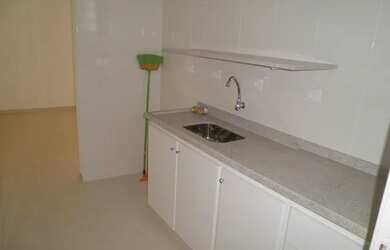 Imagem: O apartamento possui 1 Dormitório, 1 Banheiro, 79m² de Área