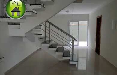 Imagem: A casa em condomínio possui 3 Dormitórios, 3 Banheiros, 3