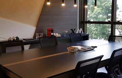 Imagem: O depósito possui 2 Vagas na garagem, 40m² de Área e está