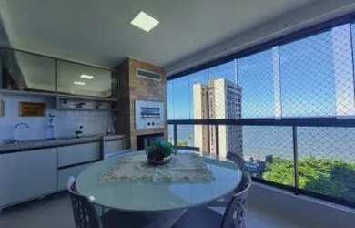 Imagem: O apartamento possui 4 Dormitórios, 1 Banheiro, 3 Vagas na