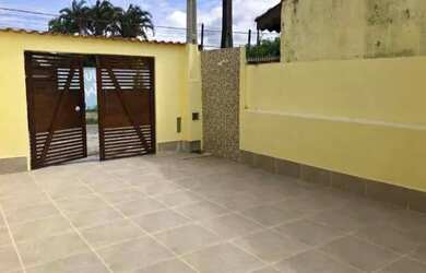 Imagem: A casa possui 2 Dormitórios, 1 Banheiro, 1 Vaga na garagem