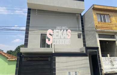 Imagem: A casa possui 2 Dormitórios, 3 Banheiros, 1 Vaga na garagem