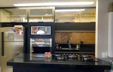 Imagem: O apartamento possui 3 Dormitórios, 2 Banheiros, 1 Vaga na