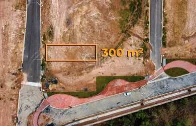 Imagem: O terreno possui 300m² de Área e está localizado em Ribeirão