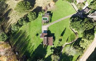 Imagem 3: Sitio - Bairro Linha 28. Piscina, Varanda, Área de serviçoe212m² de...