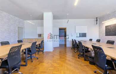 Imagem: O depósito possui 1036m² de Área e está localizado em Santa